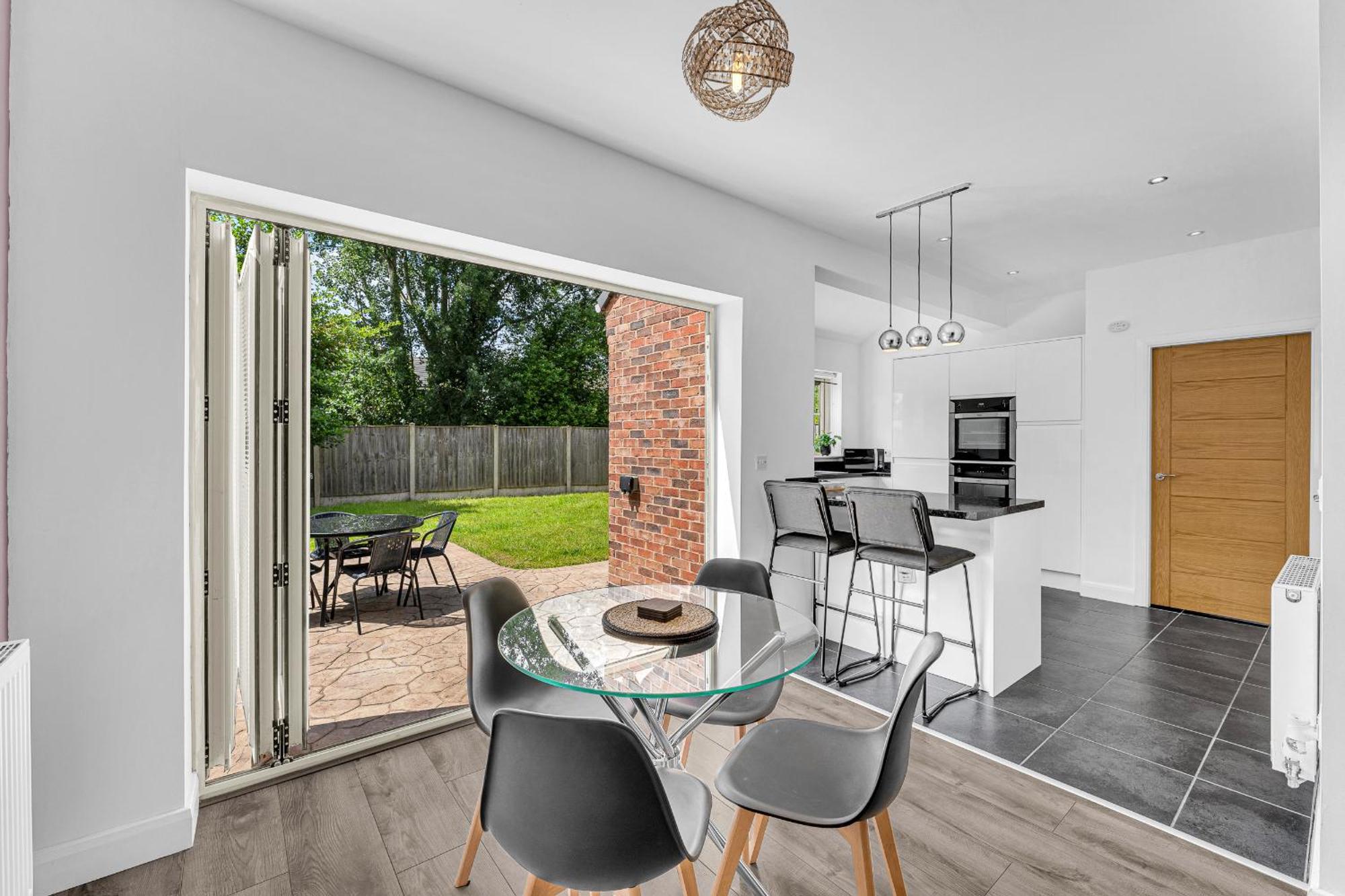 Brook Meadow House, 4 Bed House, Manchester Astley  エクステリア 写真