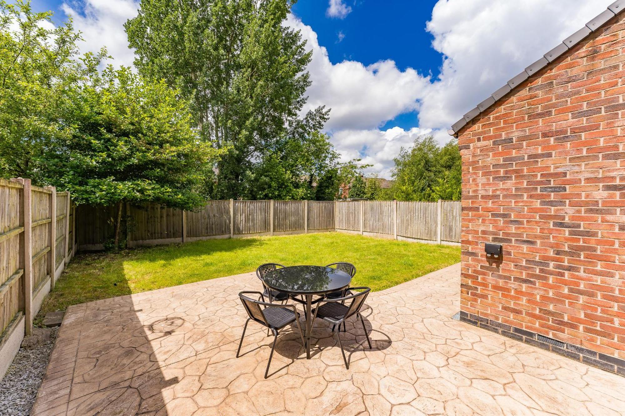 Brook Meadow House, 4 Bed House, Manchester Astley  エクステリア 写真